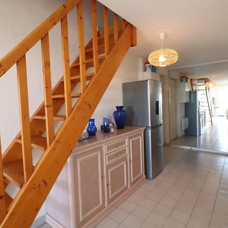 Duplex 2 Pieces Avec Terrasse Et Climatisation, Vue Mer A Sete - Fr-1-472A-311 *